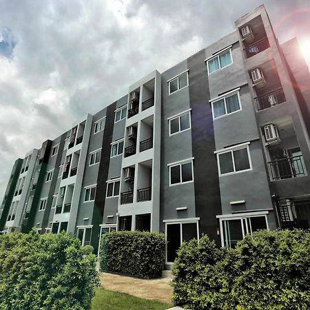 Ibeyond Apartment Romklao Suvarnabhumi Бангкок Екстер'єр фото